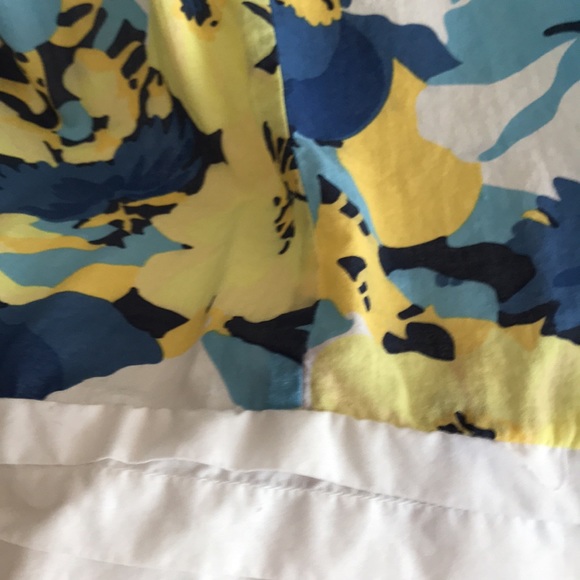 Gorgeous Guess Sun Dress fully lined - Picture 6 of 6